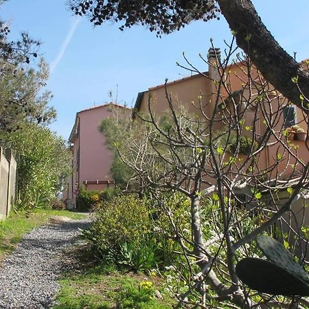 Torretta Del Mare A San Lorenzo San Lorenzo al Mare Dış mekan fotoğraf